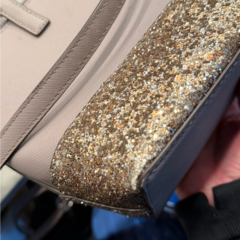 - Grey Kate Spade Greta Crossbody (PLS READ)